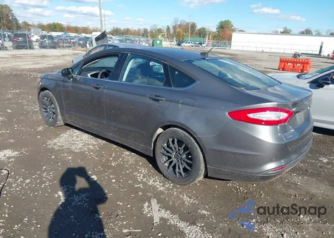 2013 Ford Fusion Se z USA, uszkodzony, nr VIN 3FA6P0H7XDR319053